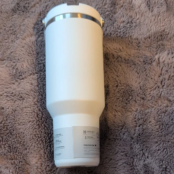 40 oz Stanley White Flip Straw Tumbler with Sturdy Handle - Picture 4 of 6